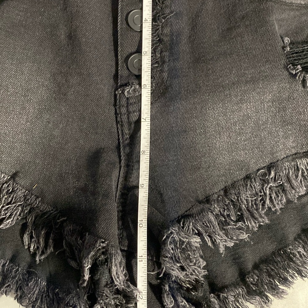 NWT Celebrity Pink Mid Rise The Sugar Booty Short, Size 9/29, Black - Picture 6 of 8